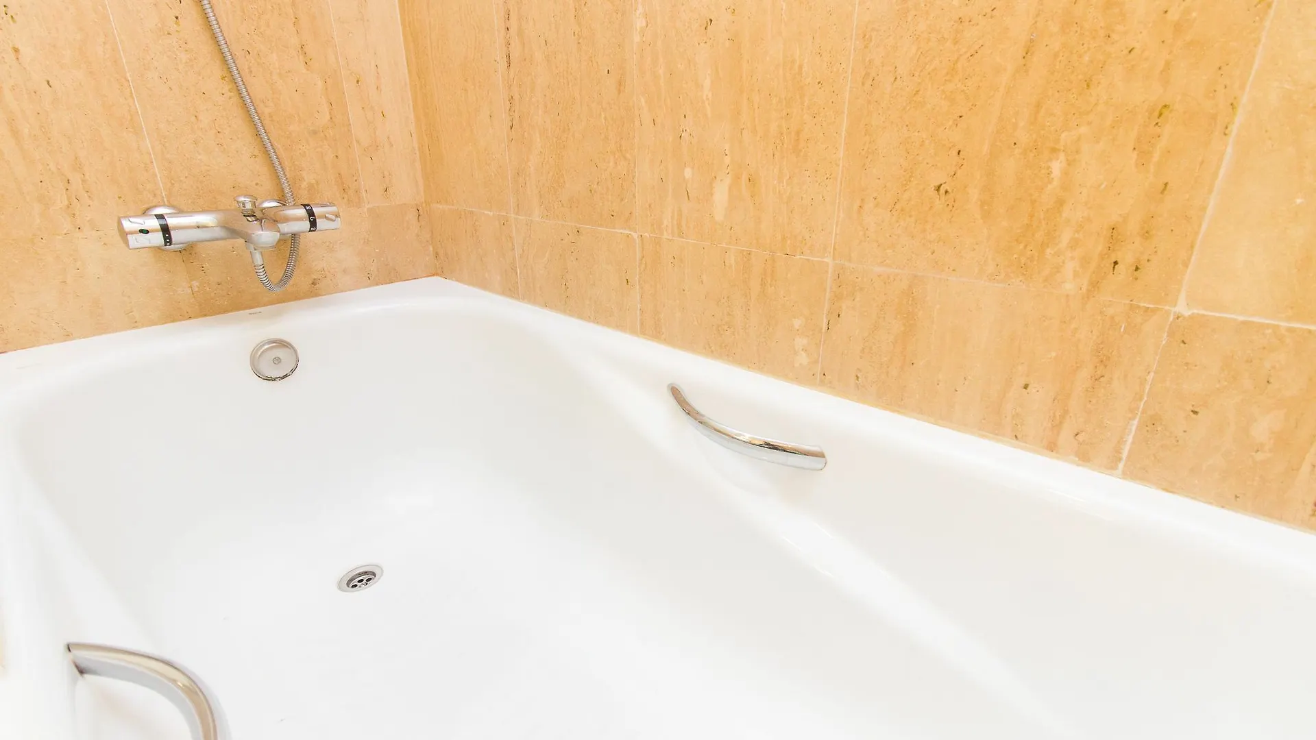 Apto. Estacion Malaga - Wondersisters Apartment